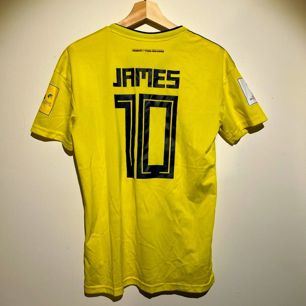Colombia 2018 World Cup James Rodriguez soccer jersey